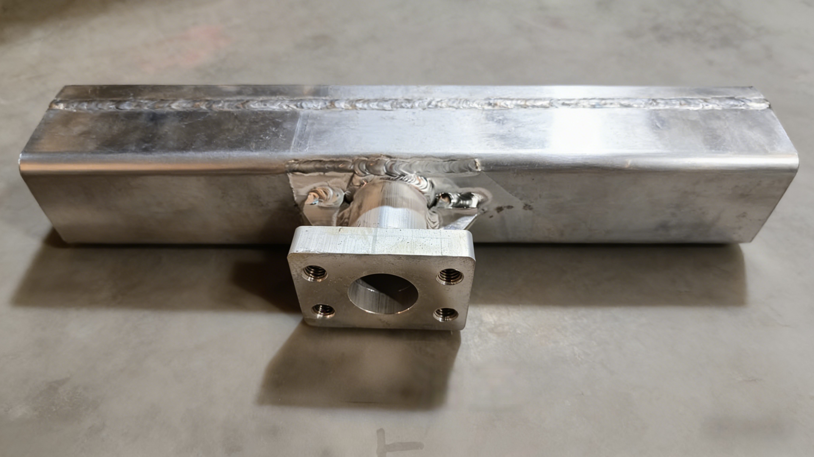 重载设备液压油冷却油室